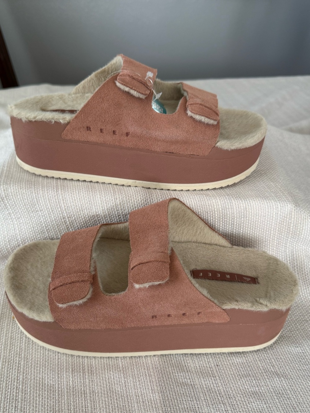 Reef Women’s ojai Ciara Dusty Rose Suede Double-Strap Platform Slide Sandals